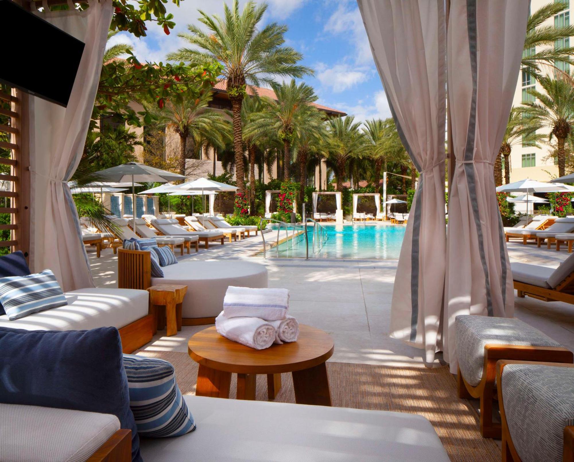 Hilton West Palm Beach Exterior photo